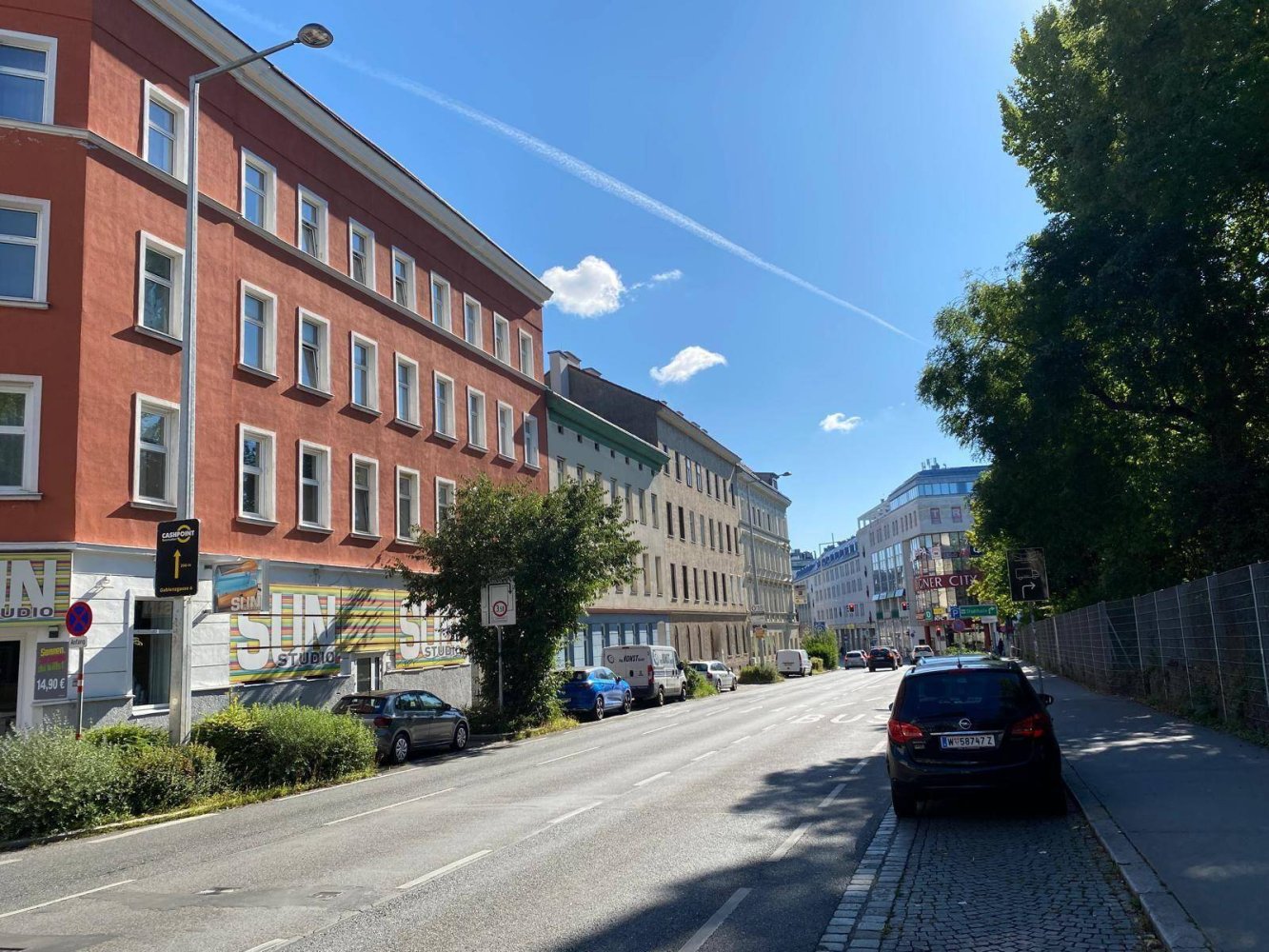 115m² Commercial property in Rudolfsheim-Funfhaus, Austria No. 256522