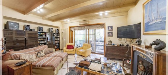 5غرفة شقة في Cagliari, Italy رقم 70142 23