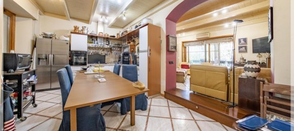 5غرفة شقة في Cagliari, Italy رقم 70142 19