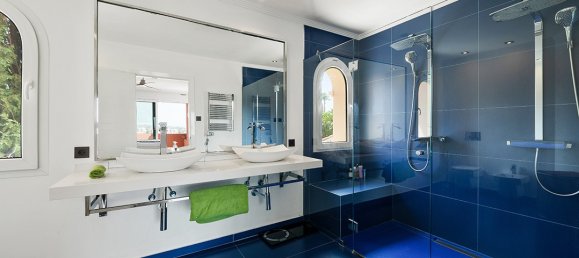 8 bedrooms Villa in Estepona, Spain No. 55334 18