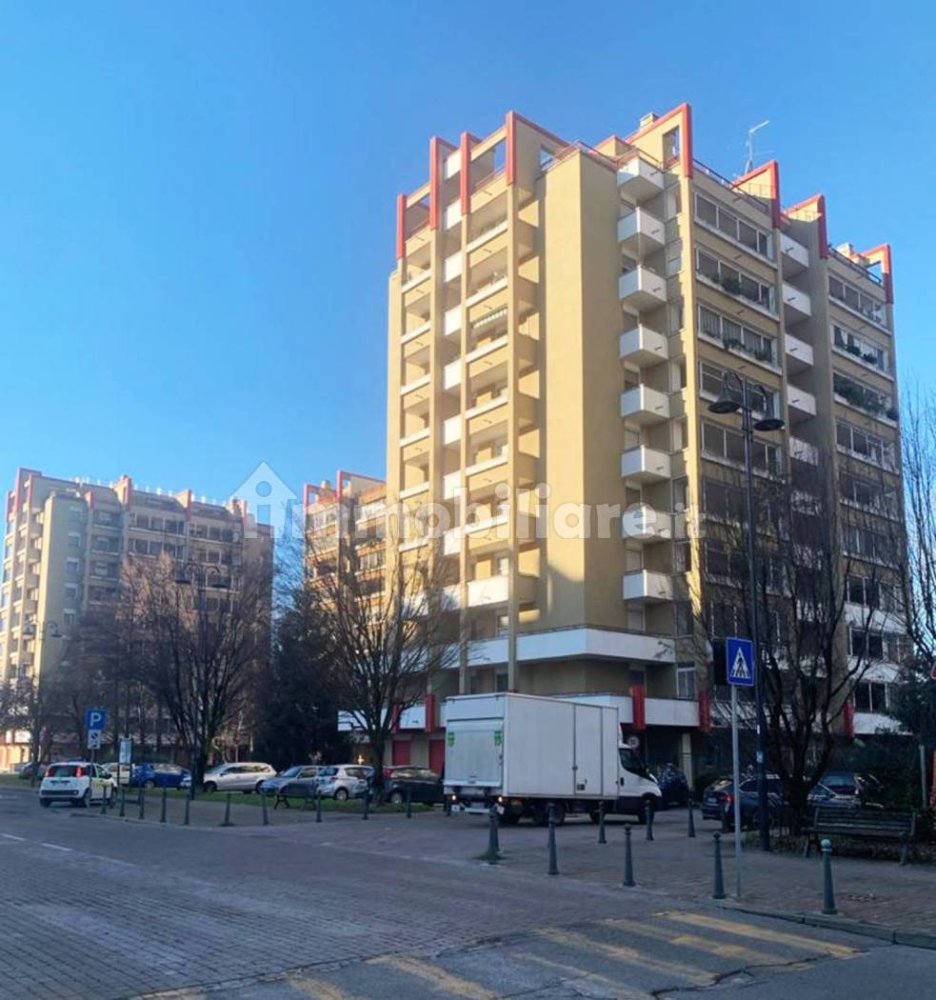 3 bedrooms Apartment in Pieve Emanuele, Italy No. 77963