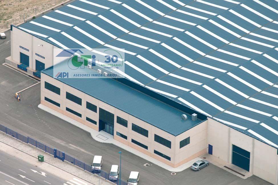  مستودع في Zaragoza, Spain 7200متر مربع رقم 67644