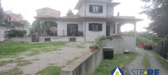 4 Schlafzimmer Wohnung in Montefiascone, Italy, Nr. 285368 3