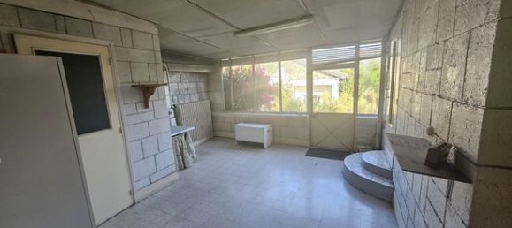 3 bedrooms House in Evreux, France No. 353391 2