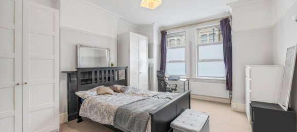 4 bedrooms House in East Putney, United Kingdom No. 9003 10