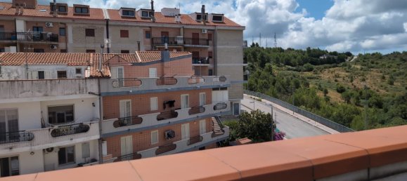 3 rooms Apartment in Vico del Gargano, Italy No. 291999 9