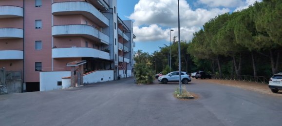 3 rooms Apartment in Vico del Gargano, Italy No. 291999 6