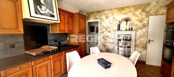 2 Schlafzimmer Haus in La Chapelle-Saint-Mesmin, France, Nr. 249950 5