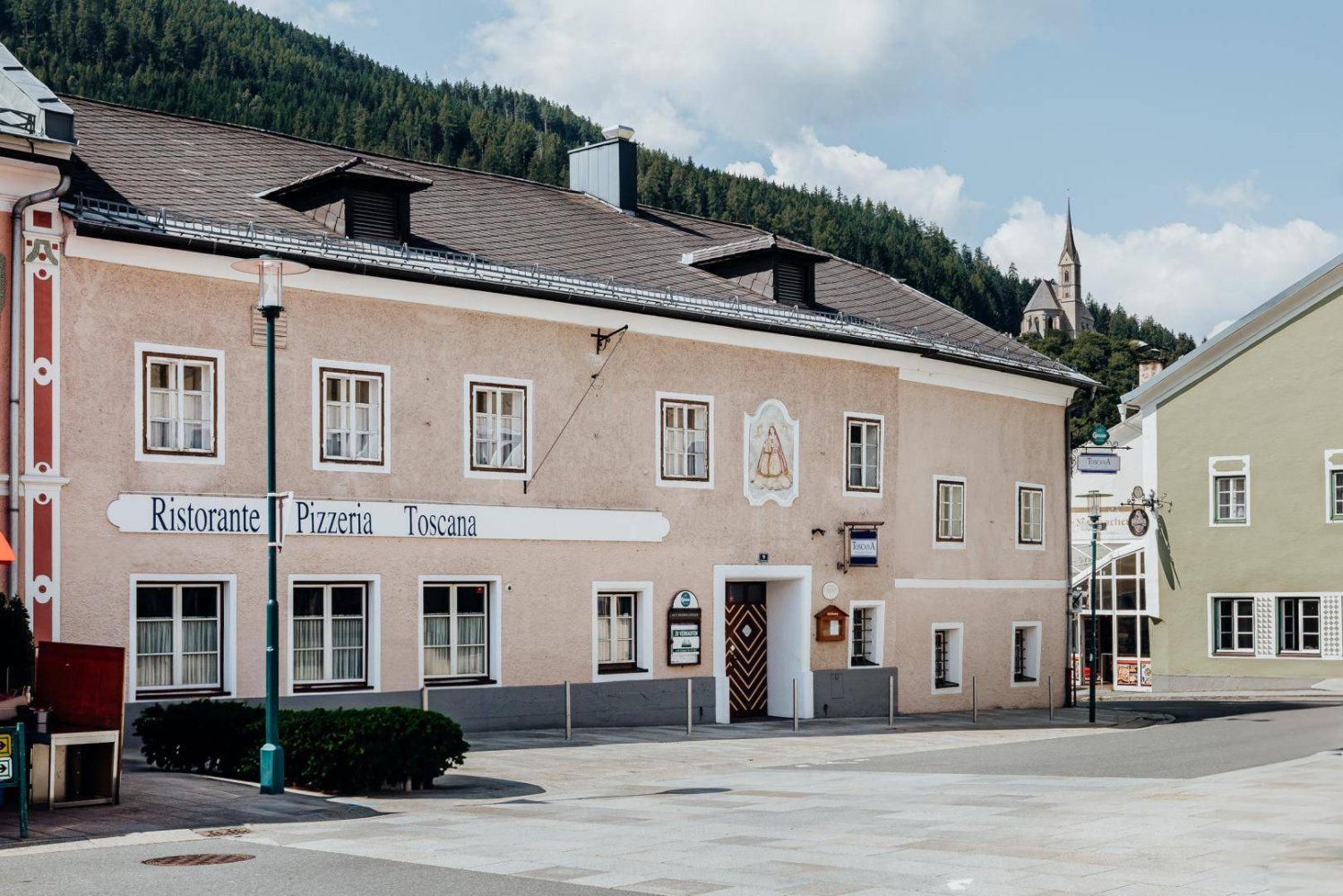  عقار تجاري في Tamsweg, Austria 680متر مربع رقم 101355