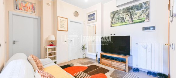 Квартира с 2 комнатами в Сеграте, Италия № 107234 2