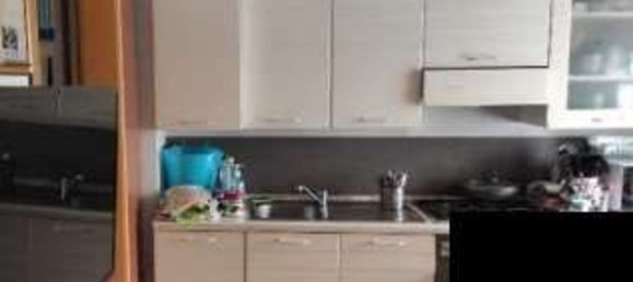 2-salle Appartement à Desio, Italy No. 8577 2