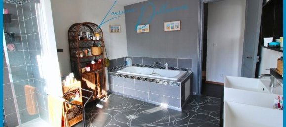 3 bedrooms House in Nord, France No. 363632 9