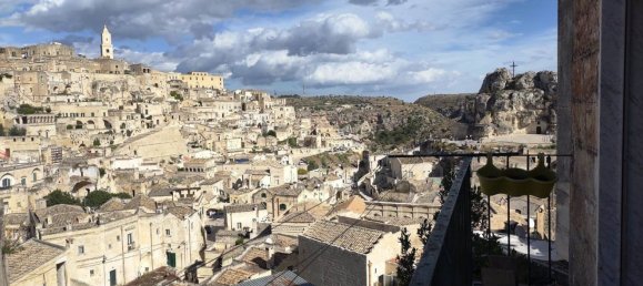 4-Zimmer Doppelhaus in Matera, Italy, Nr. 137850 8