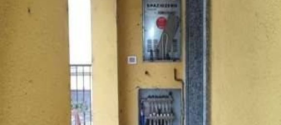 2-salle Appartement à Bovisio Masciago, Italy No. 287295 11