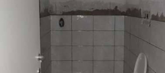 2-salle Appartement à Bovisio Masciago, Italy No. 287295 10