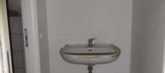 2-salle Appartement à Bovisio Masciago, Italy No. 287295 5