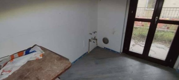 2-salle Appartement à Bovisio Masciago, Italy No. 287295 12