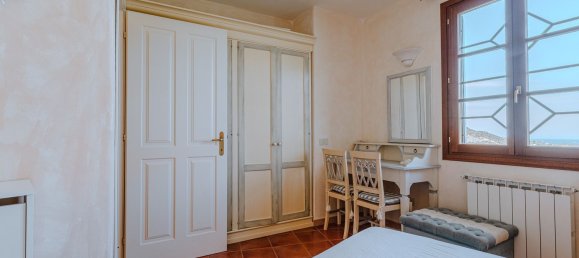 4 Schlafzimmer Wohnung in Arzachena, Italy, Nr. 381165 13