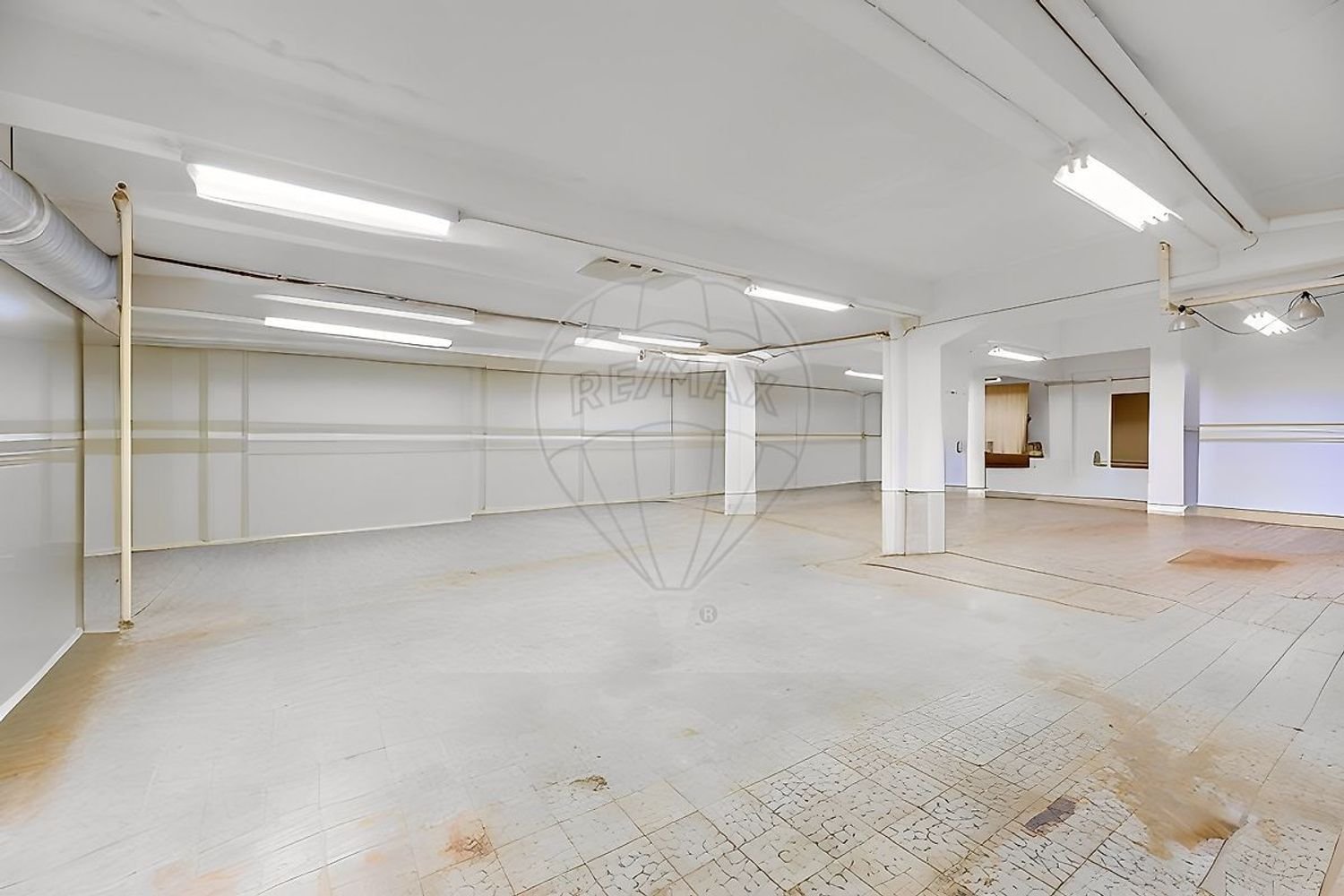 Офис 197м² в Лиссабон, Португалия № 350043