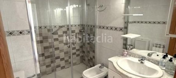 4 Schlafzimmer Doppelhaus in Terrassa, Spain, Nr. 153758 24