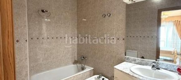 4 Schlafzimmer Doppelhaus in Terrassa, Spain, Nr. 153758 28