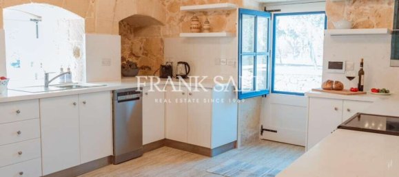 4 bedrooms Villa in Xaghra, Malta No. 6065 26