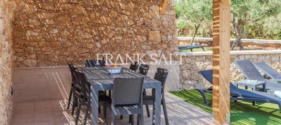 4 bedrooms Villa in Xaghra, Malta No. 6065 7