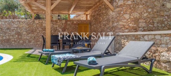 4 bedrooms Villa in Xaghra, Malta No. 6065 11