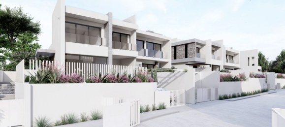 Propiedad comercial de 4 dormitorios en Kissonerga, Cyprus No. 9735 6