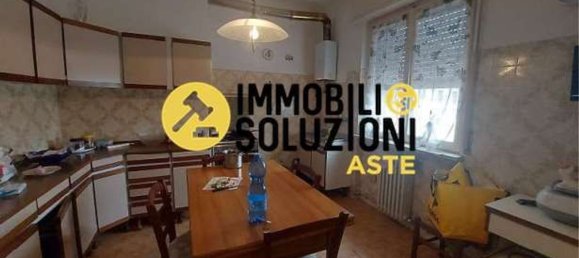 3 rooms Apartment in Solbiate Arno, Italy No. 185525 19