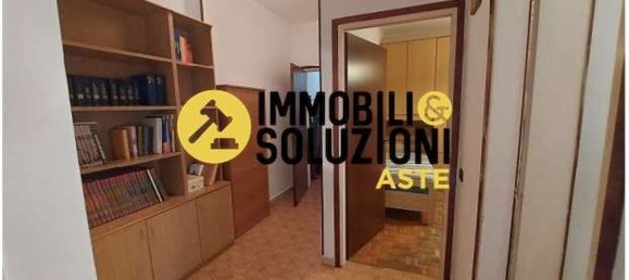 3 rooms Apartment in Solbiate Arno, Italy No. 185525 12