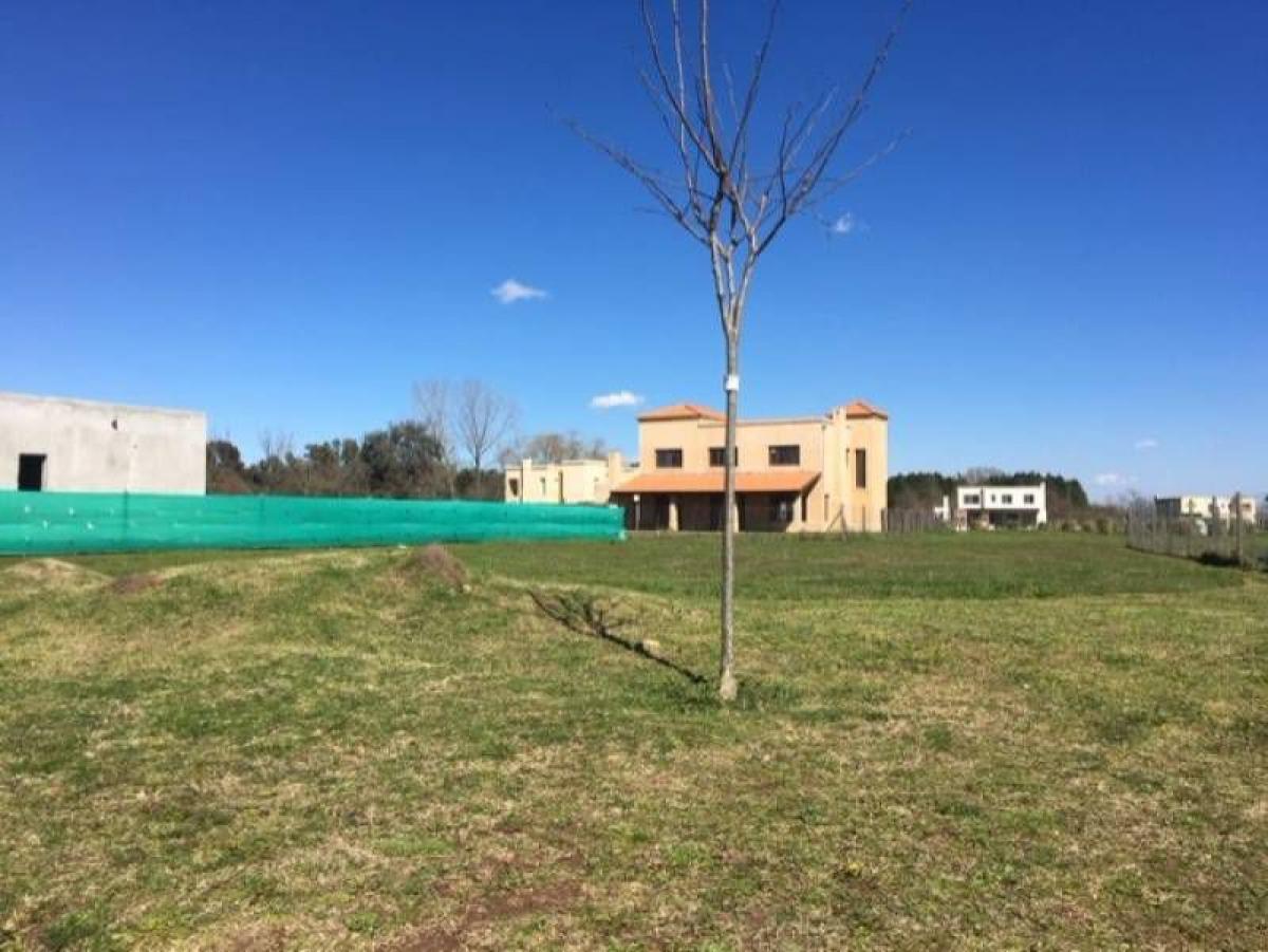 Земельный участок в Эскобар, Аргентина № 120869