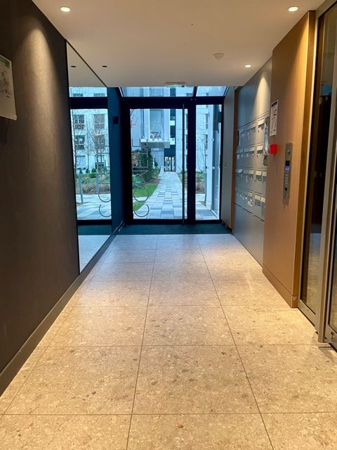 2 bedrooms Apartment in Clichy, France No. 181450