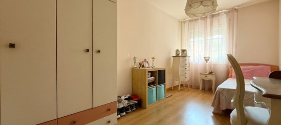 3 bedrooms Townhouse in Sant Boi de Llobregat, Spain No. 173048 9