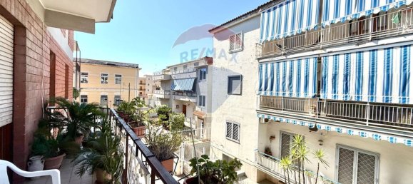 2 Schlafzimmer Wohnung in Calvizzano, Italy, Nr. 262167 18