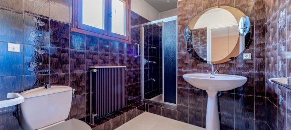 4 bedrooms Villa in Ecully, France No. 349557 5