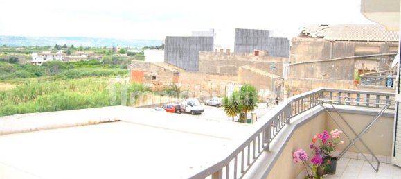 3 bedrooms Apartment in Floridia, Italy No. 227261 27