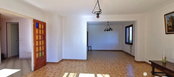 Casa de 4 dormitorios en Amilly, France No. 239607 6