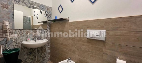 5 bedrooms Apartment in Rome, Italy No. 63953 19