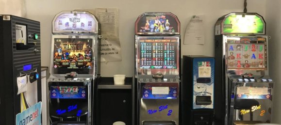 Propiedad comercial de 3 habitaciónes en Siziano, Italy No. 260710 5