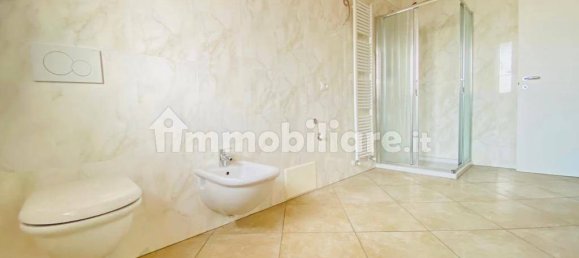 Дом с 3 спальнями в Боволоне, Италия № 108450 11