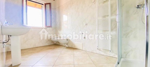 Дом с 3 спальнями в Боволоне, Италия № 108450 10