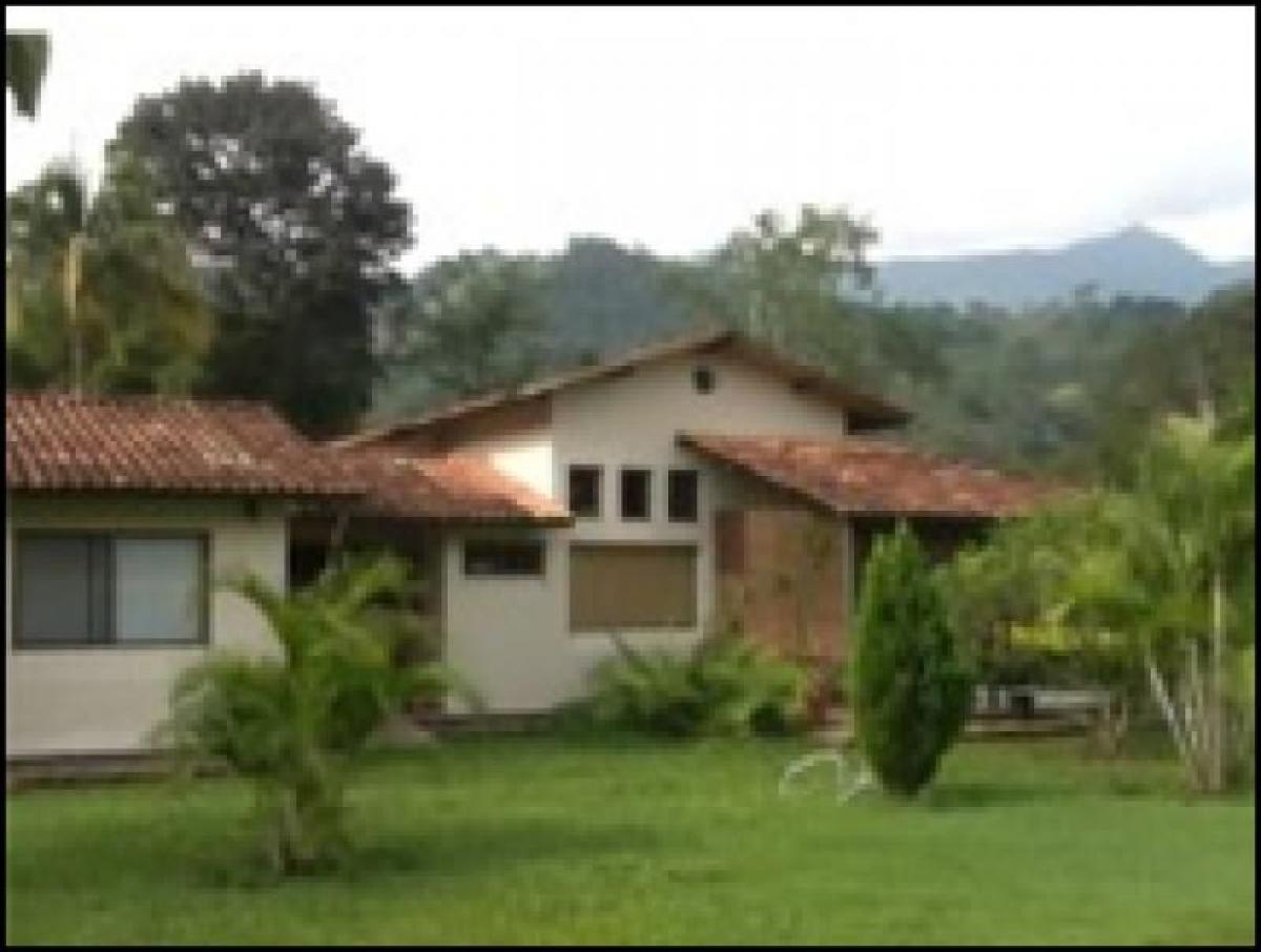 4 bedrooms House in Cundinamarca, Colombia No. 8788