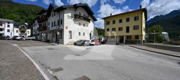 Propiedad comercial de 10 habitaciónes en Udine, Italy No. 135608 32