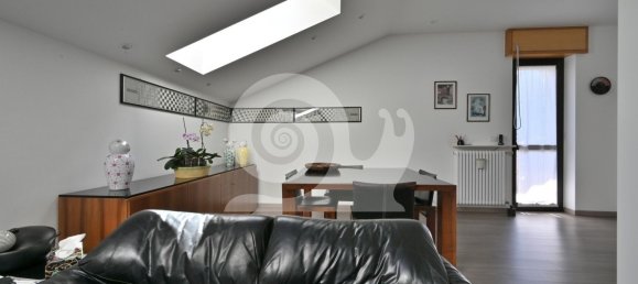 Propiedad comercial de 10 habitaciónes en Udine, Italy No. 135608 21