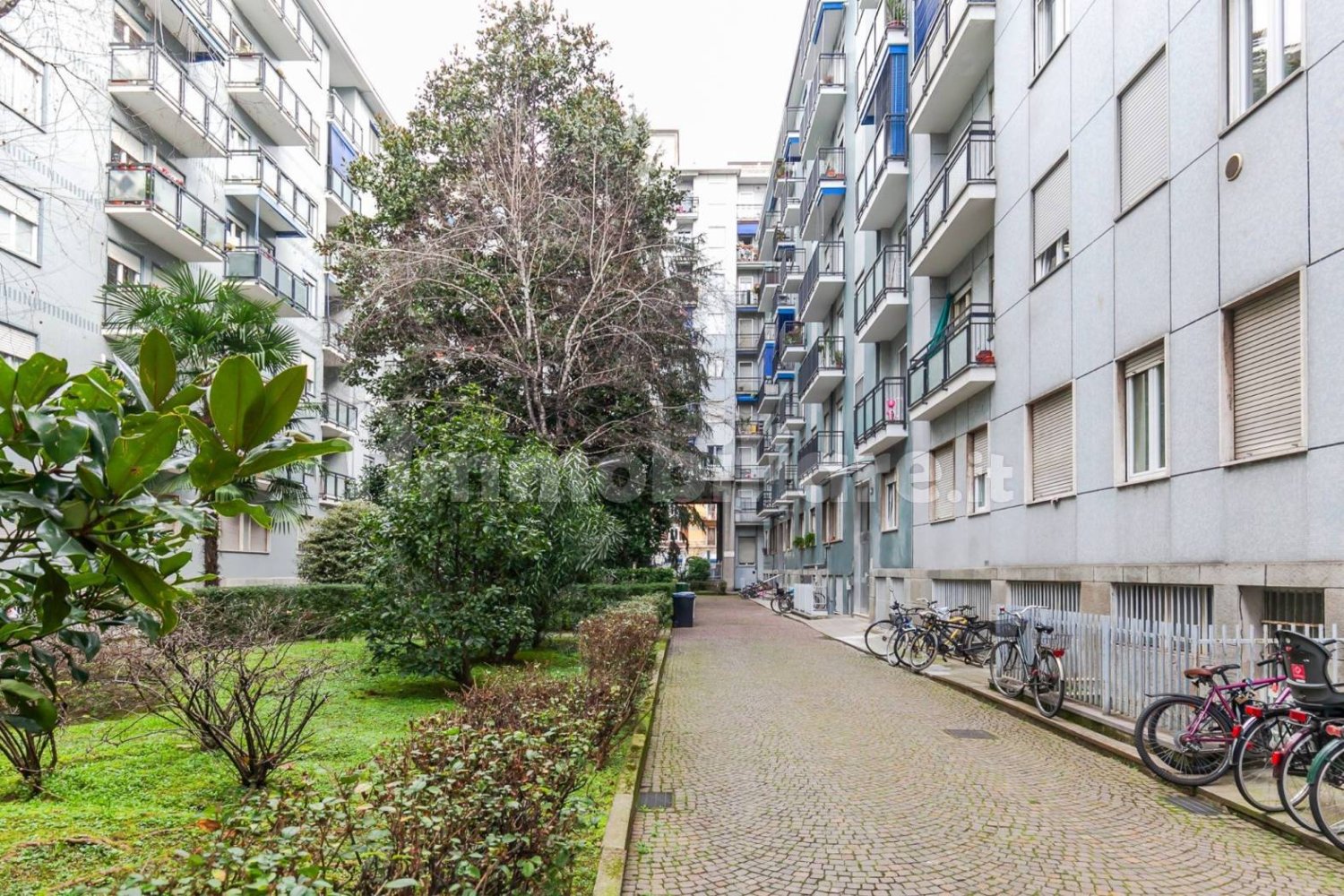 2 chambres Appartement à Milan, Italy No. 245945