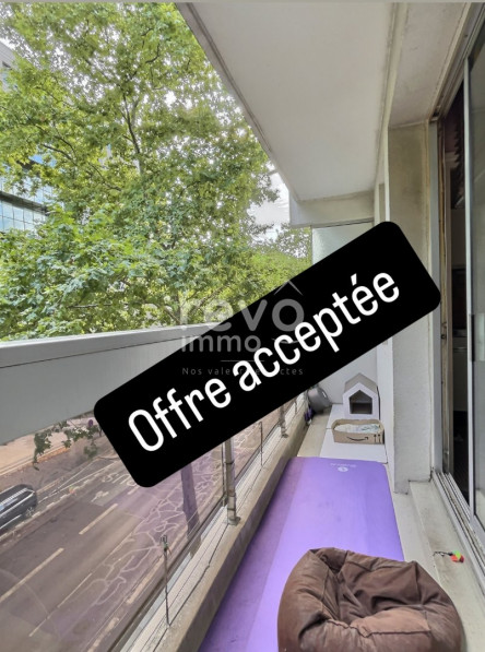 Estudio en Lyon, France No. 346665