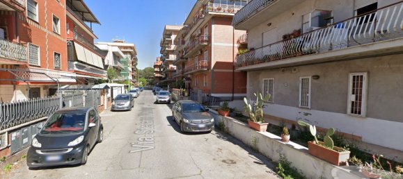 6 rooms Apartment in Rome, Italy No. 12912 2