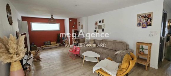 3 Schlafzimmer Haus in La Ferriere, France, Nr. 342002 4