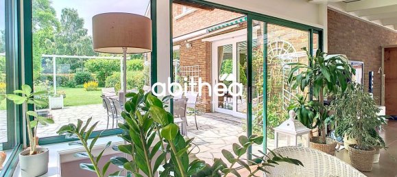 6 bedrooms House in Arras, France No. 258738 8